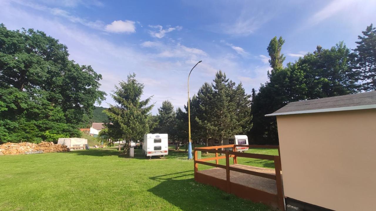 Camp Oaza Chudcice Hotel Buitenkant foto