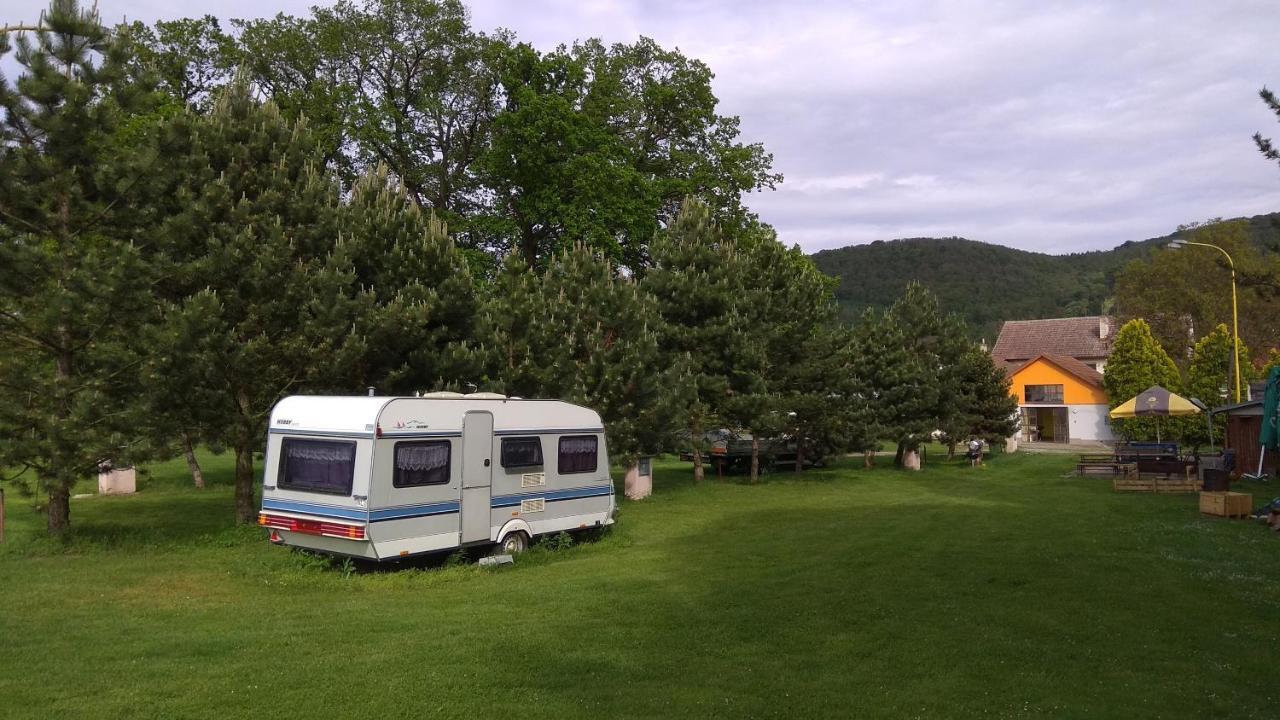Camp Oaza Chudcice Hotel Buitenkant foto